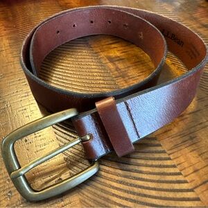 L.L. Bean 288062 Men’s Genuine Full Grain Leather Belt Brown/Brass 30